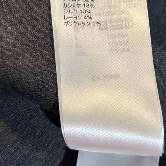 2022 Plaid Print Jacket with hood - Picture 8 of 9